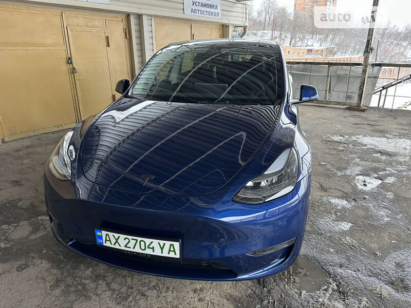 2022 tesla model y