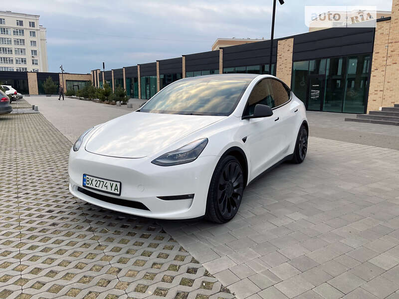 2021 tesla model y
