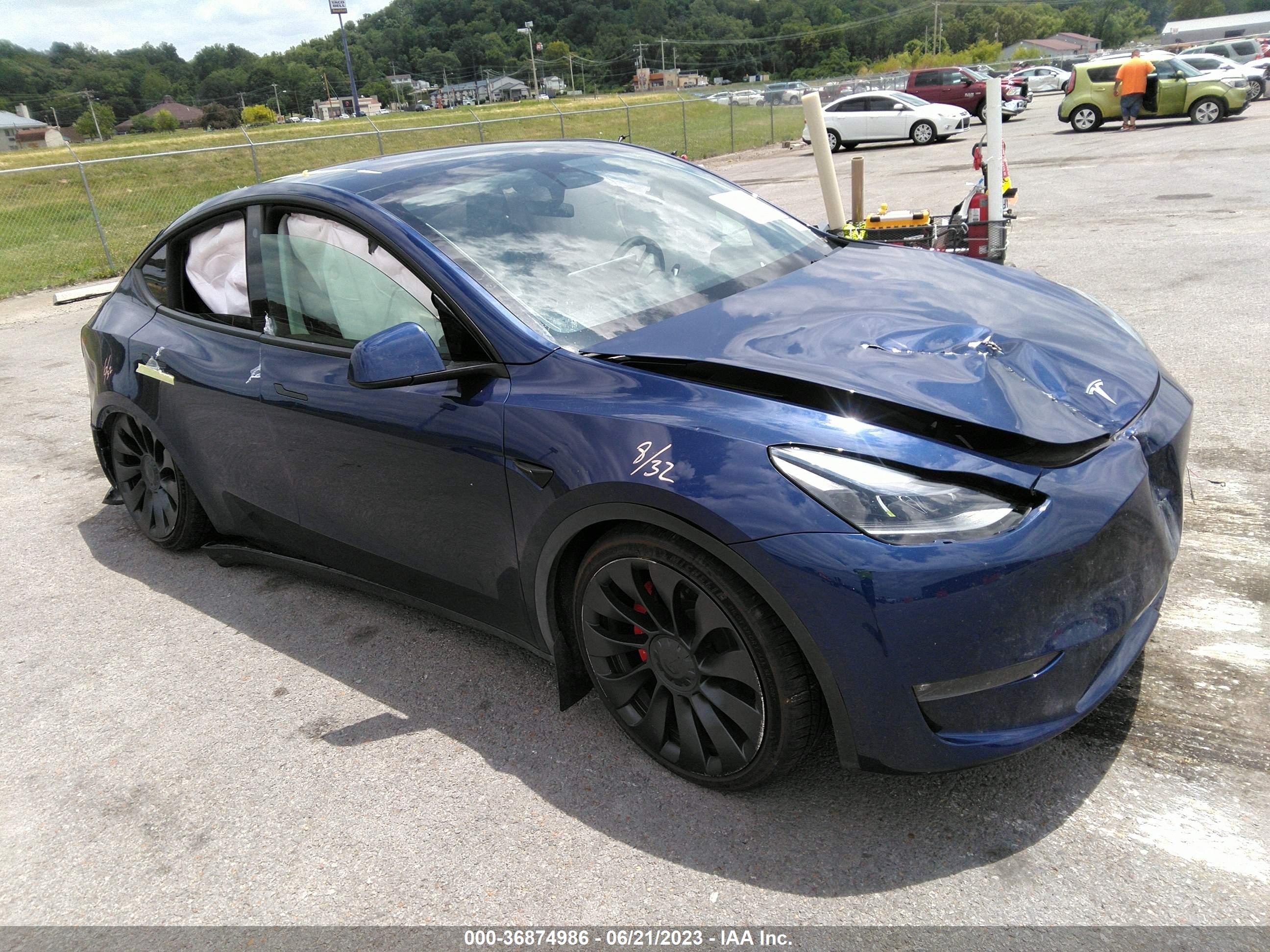 2022 tesla model y