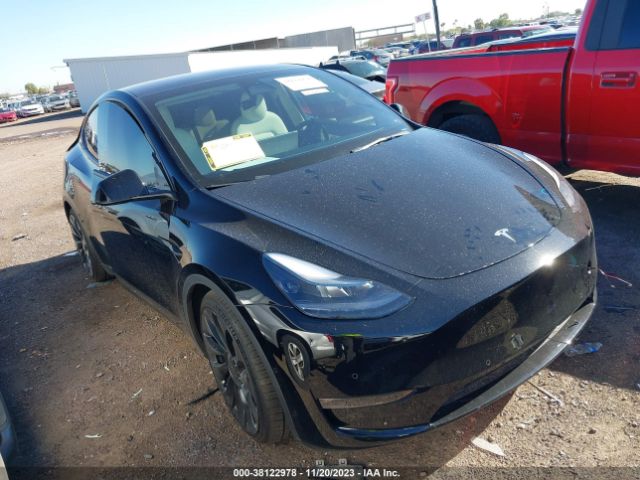 2022 tesla model y