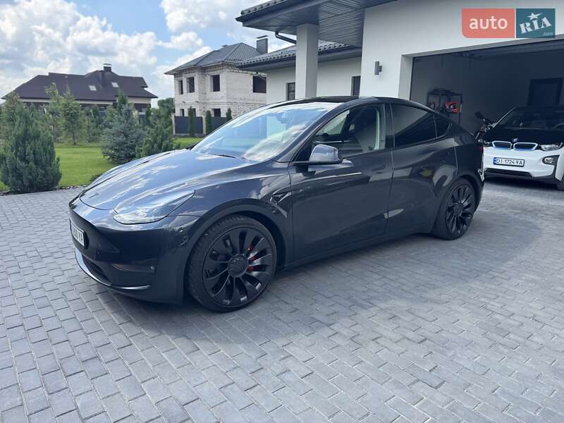2024 tesla model y