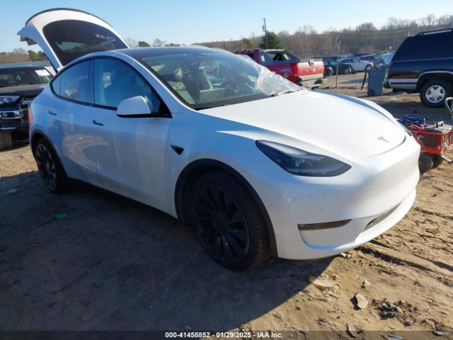 2022 TESLA Model Y
