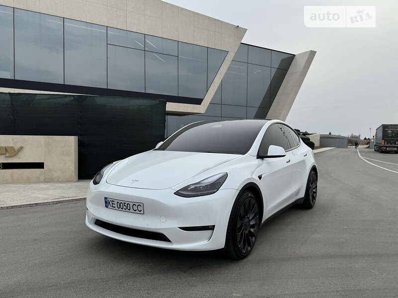 2021 tesla model y