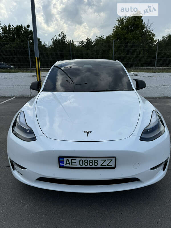2021 tesla model y