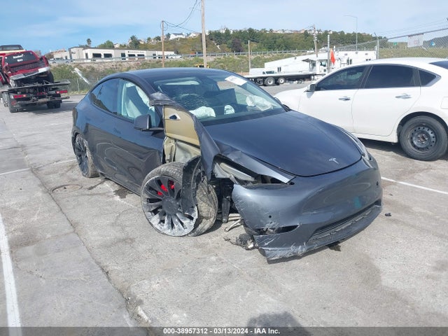 2022 tesla model y