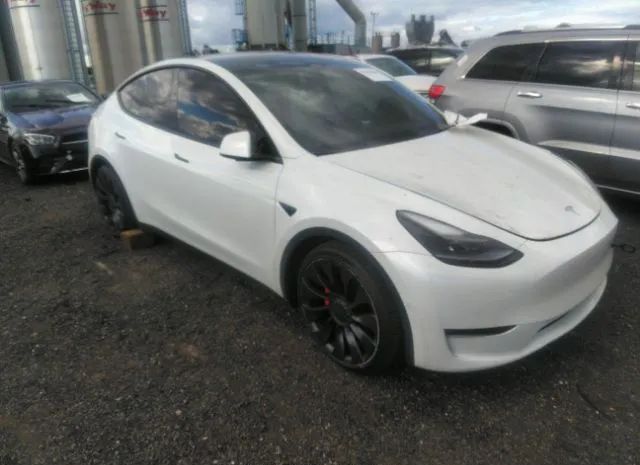 2022 tesla model y