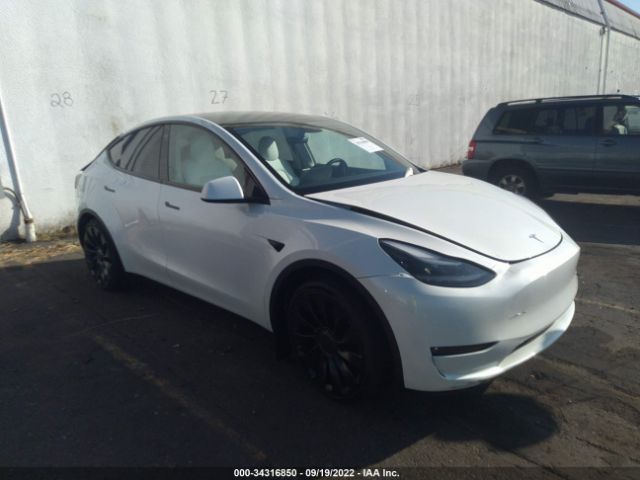 2022 tesla model y