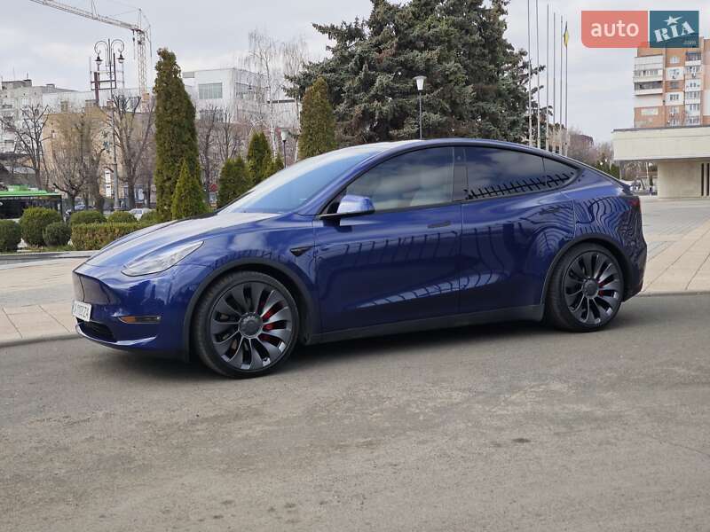 2022 tesla model y