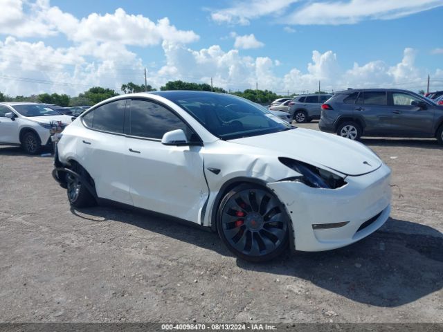 2022 TESLA Model Y