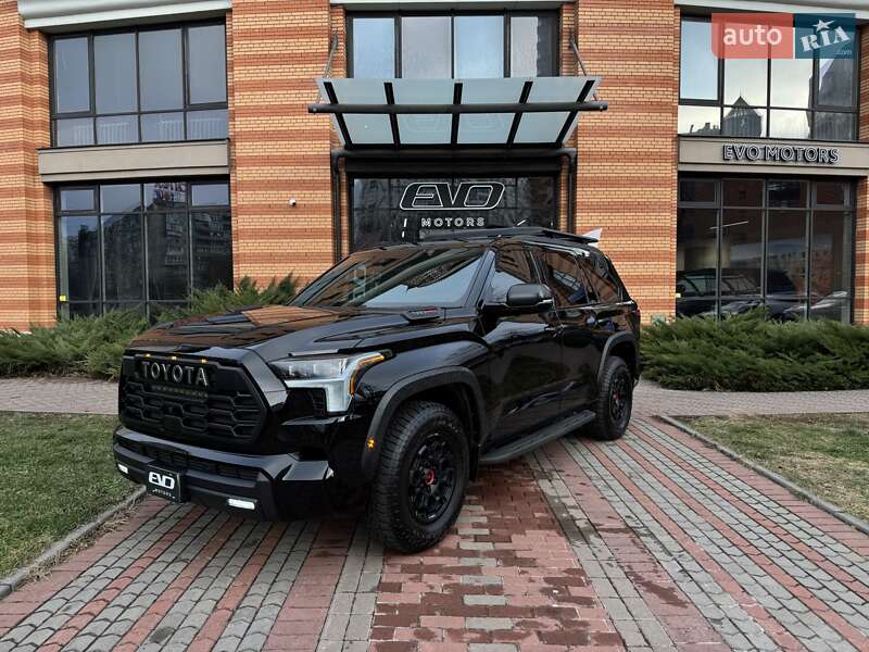 2023 toyota sequoia
