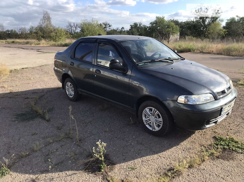 2004 fiat siena