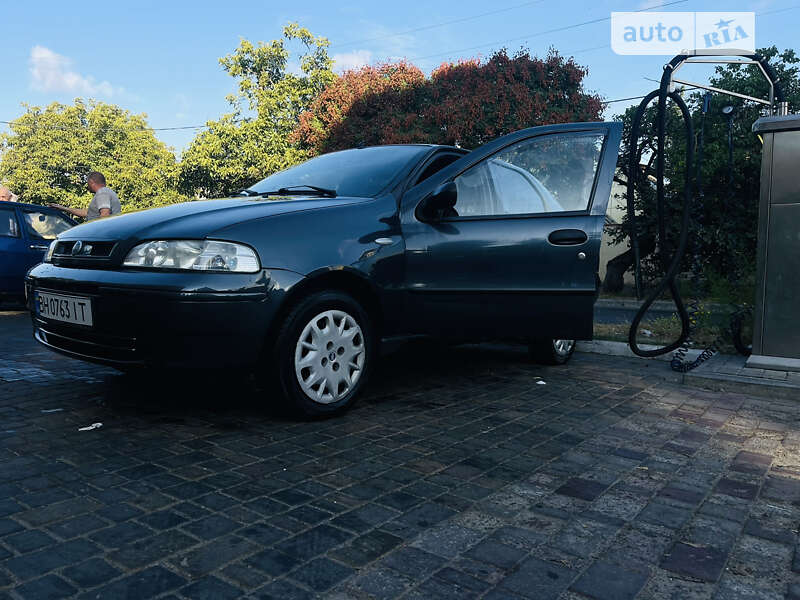 2005 fiat siena