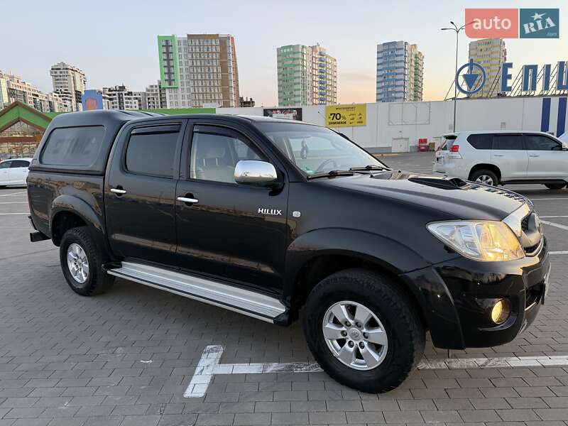 2010 toyota hilux
