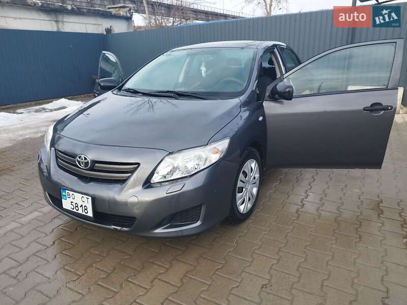 2010 toyota corolla