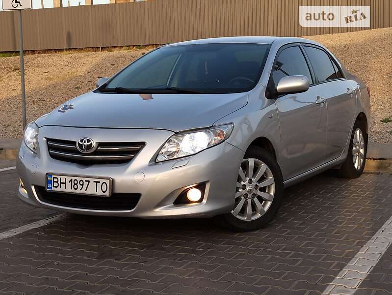 2010 toyota corolla