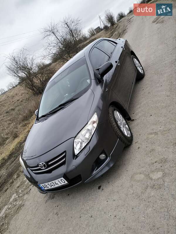 2010 toyota corolla