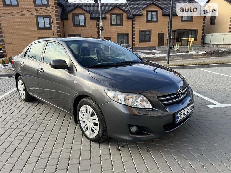 2010 toyota corolla