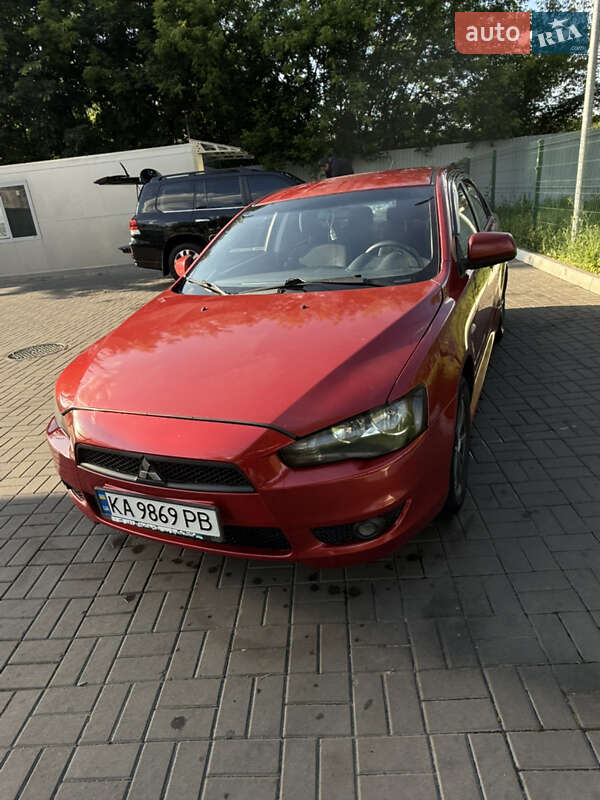 2010 mitsubishi lancer