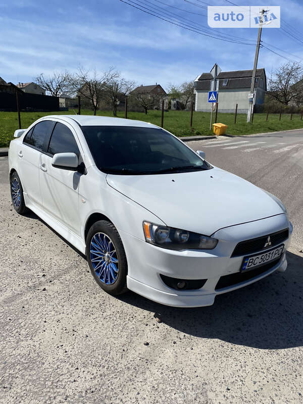 2014 mitsubishi lancer