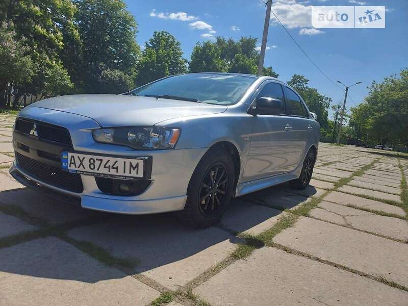 2012 mitsubishi lancer