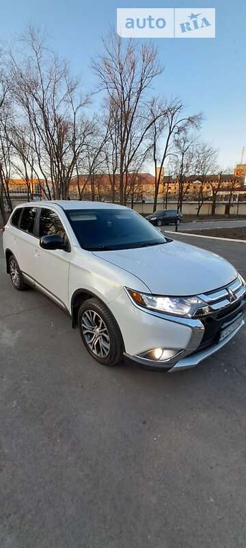 2015 mitsubishi outlander