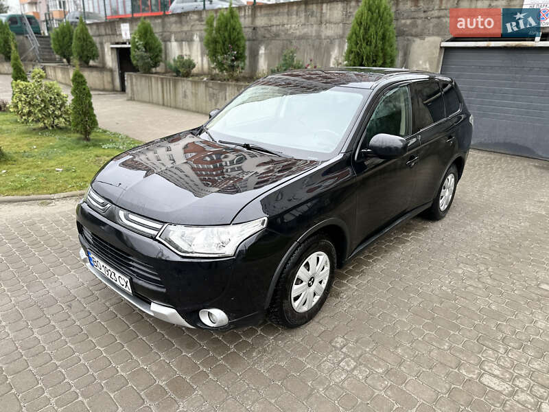 2014 mitsubishi outlander