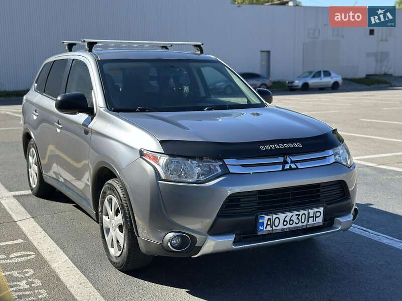 2014 mitsubishi outlander