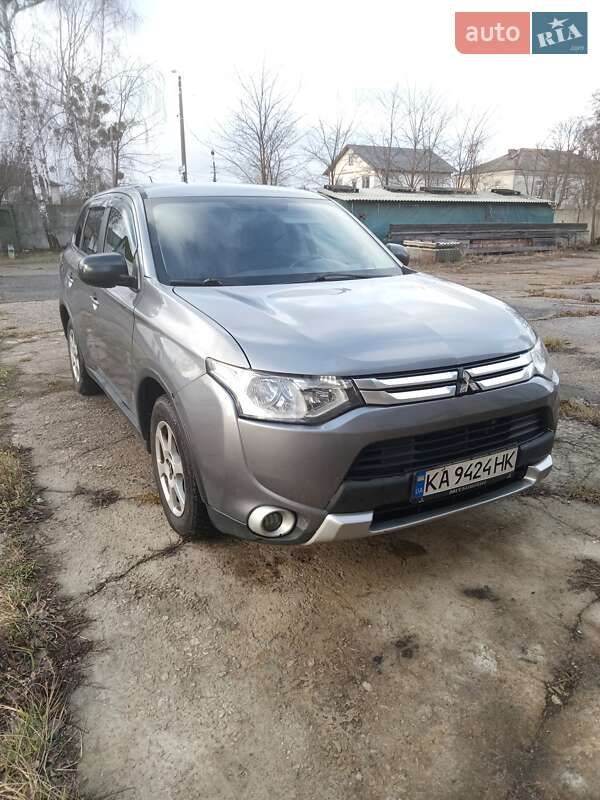 2014 mitsubishi outlander