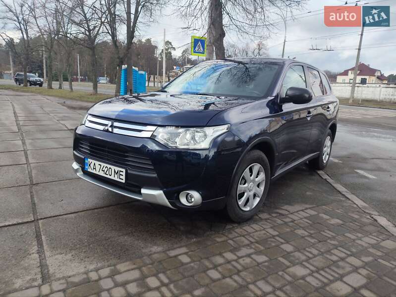 2014 mitsubishi outlander