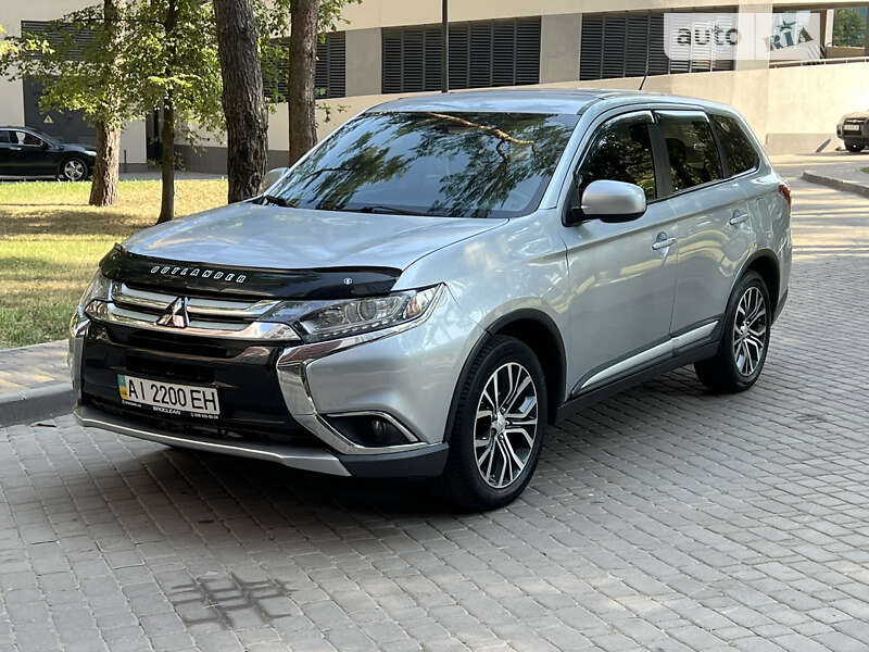 2015 mitsubishi outlander