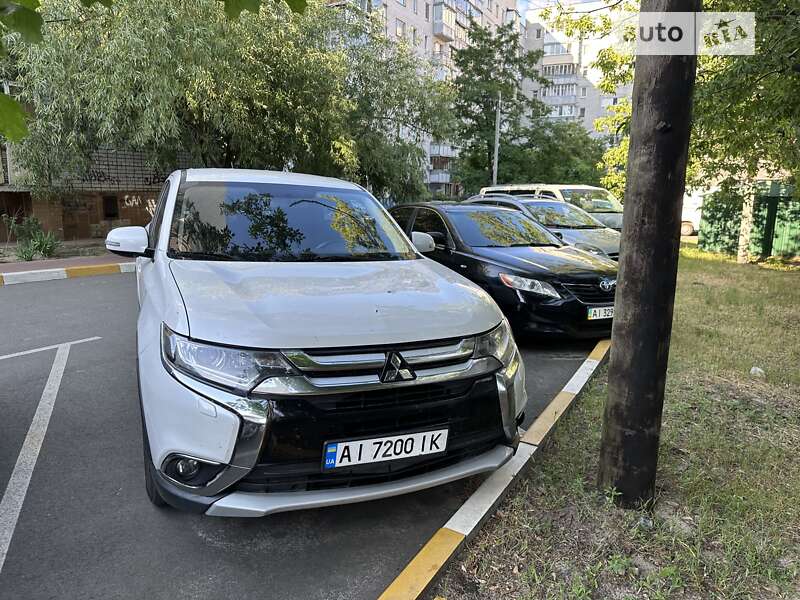 2015 mitsubishi outlander