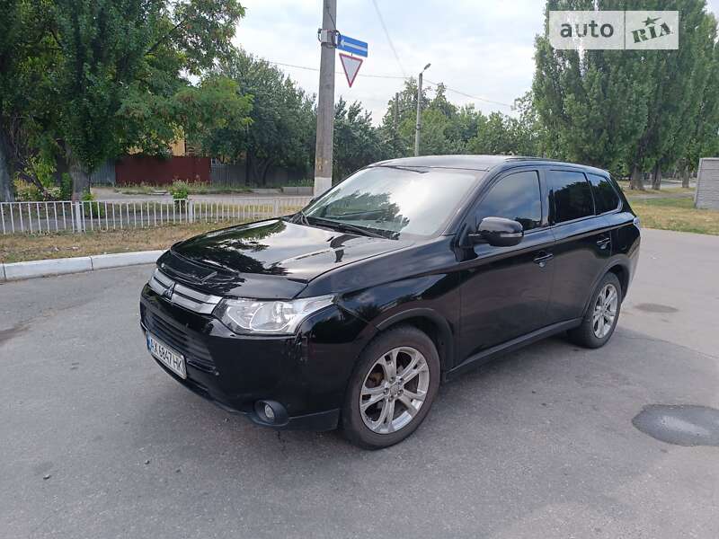 2015 MITSUBISHI Outlander