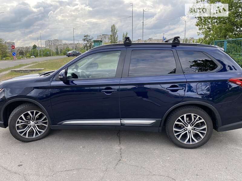 2016 mitsubishi outlander