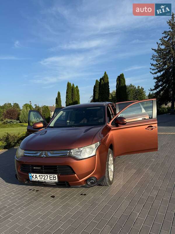 2013 mitsubishi outlander
