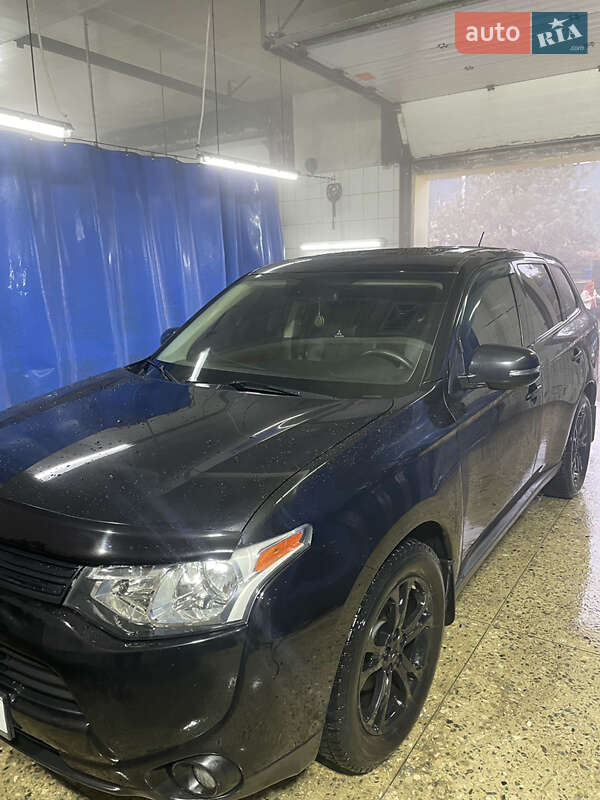 2013 mitsubishi outlander