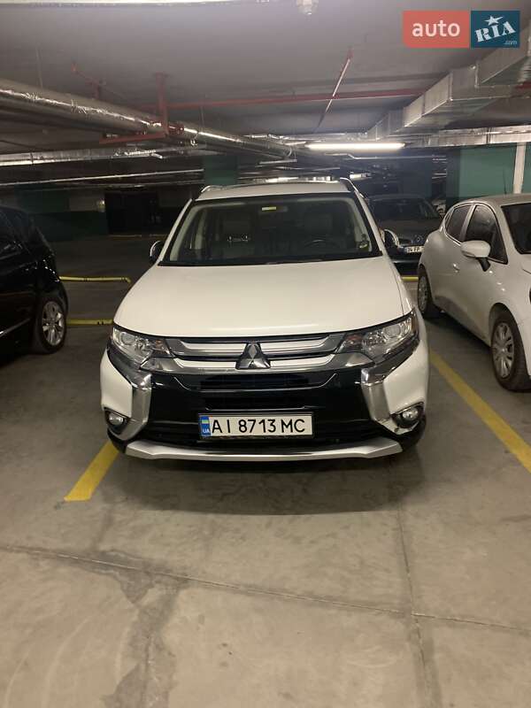 2016 MITSUBISHI Outlander