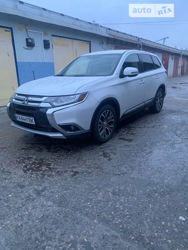 2015 mitsubishi outlander