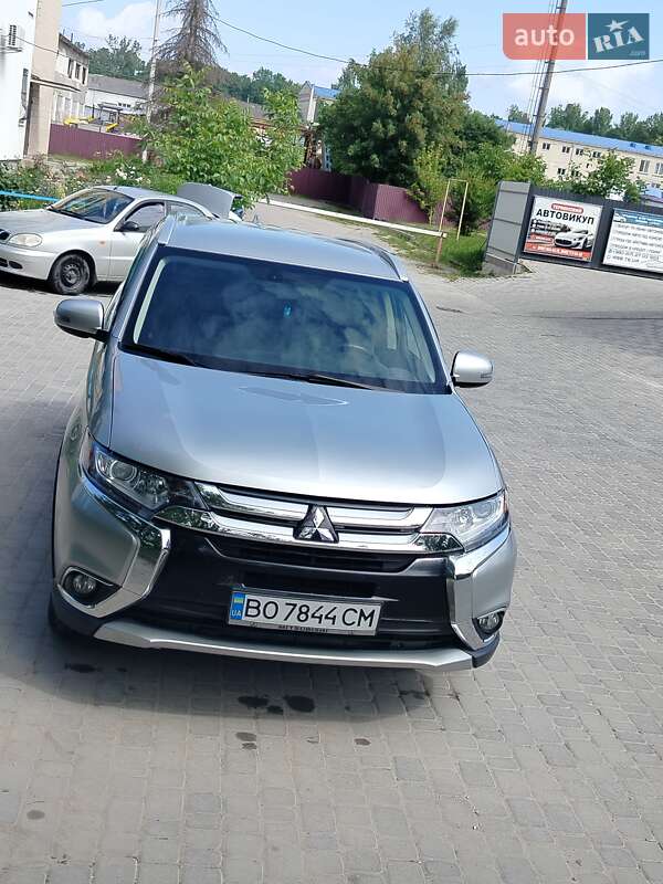 2018 mitsubishi outlander