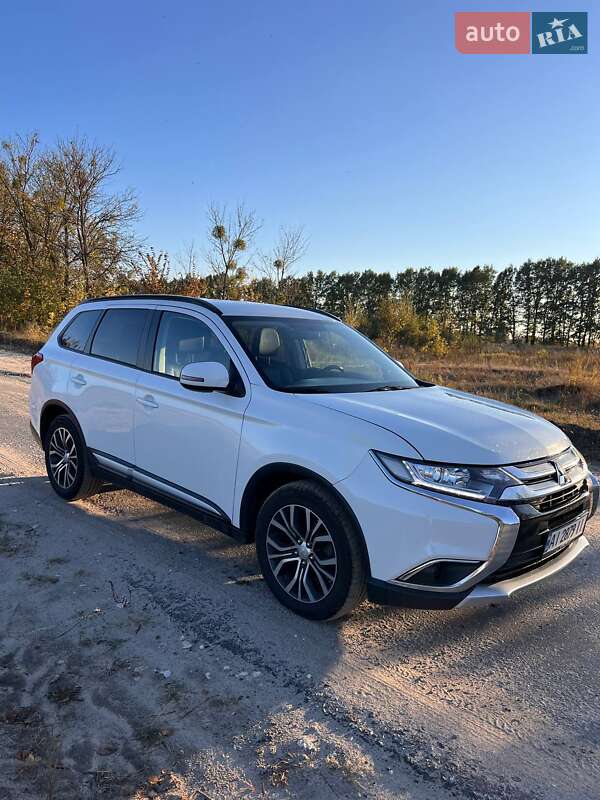 2016 mitsubishi outlander