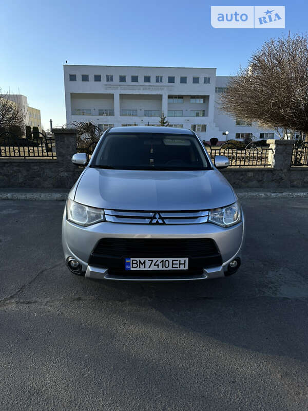 2014 mitsubishi outlander