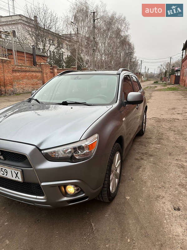 2011 mitsubishi asx