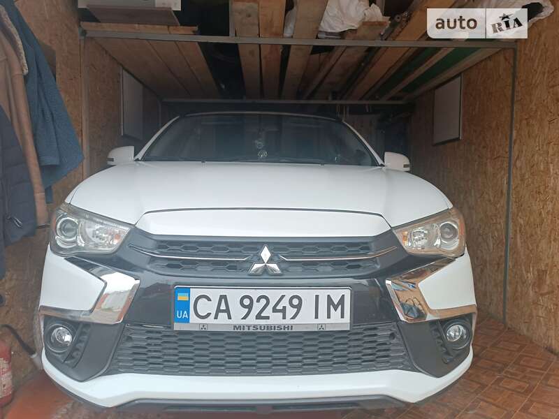 2018 mitsubishi outlander sport