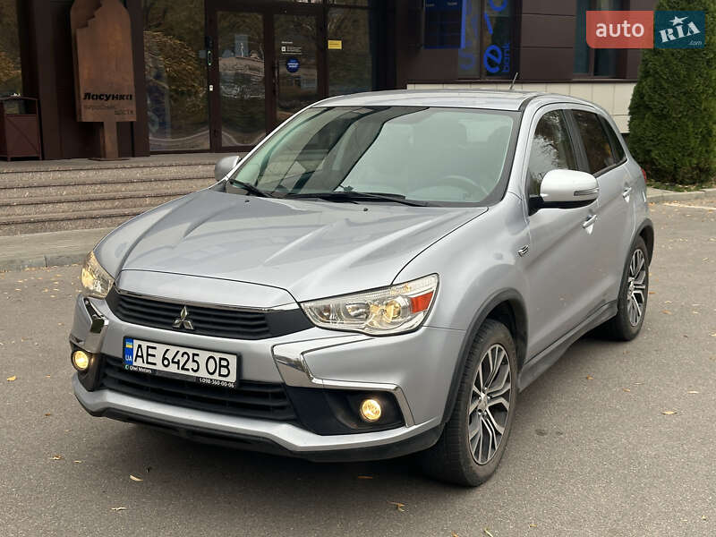 2016 MITSUBISHI Outlander Sport