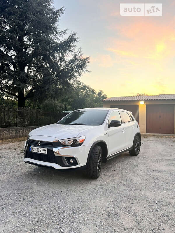 2019 mitsubishi outlander sport