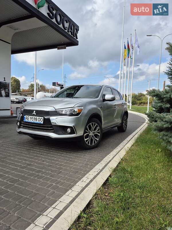 2018 mitsubishi outlander sport