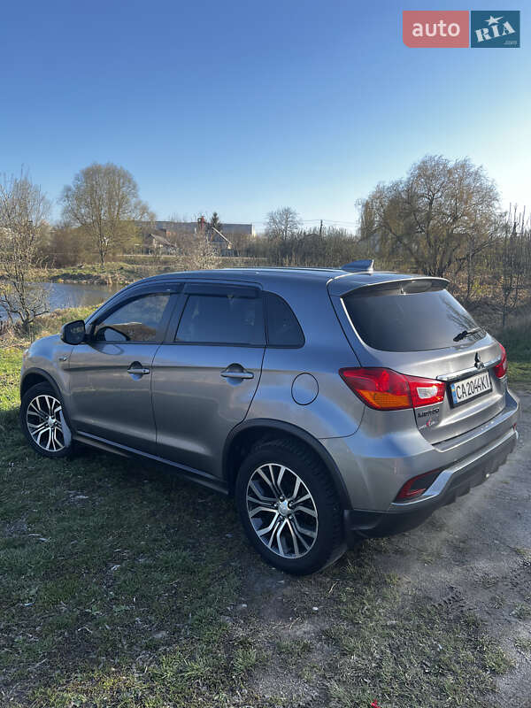 2018 mitsubishi outlander