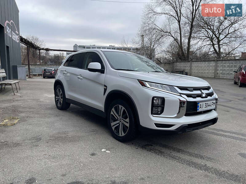 2021 mitsubishi outlander sport