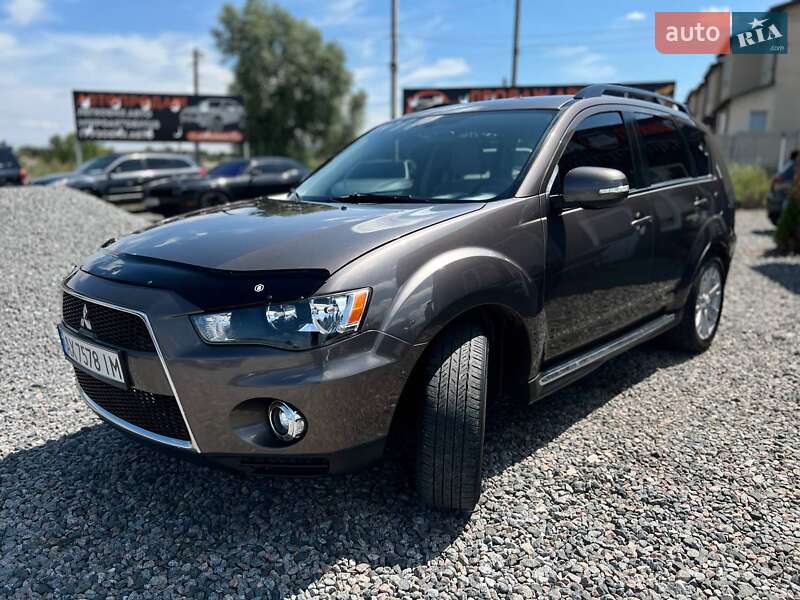 2010 mitsubishi outlander