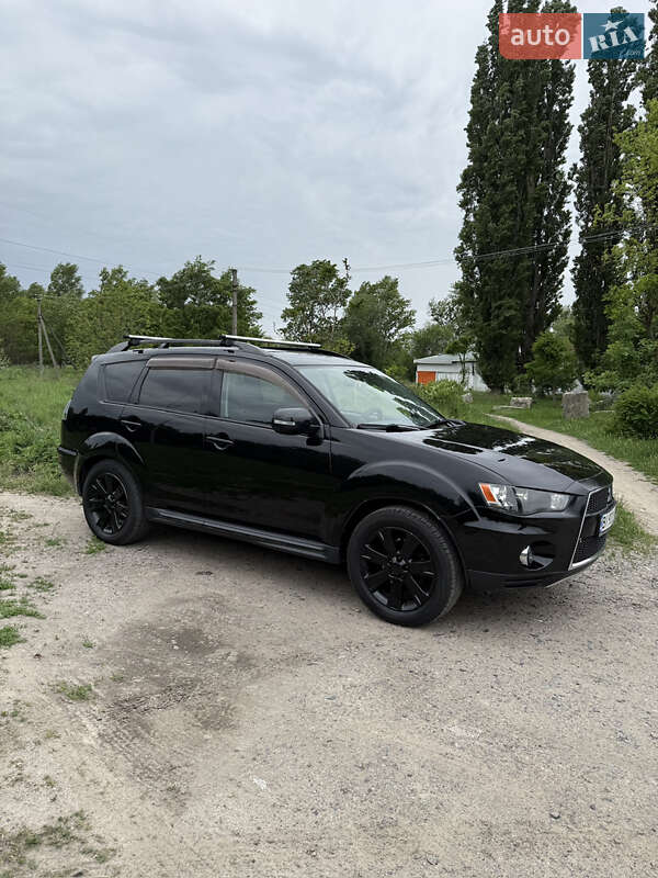 2010 mitsubishi outlander