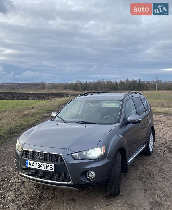 2010 mitsubishi outlander
